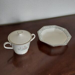 Lenox  Charleston Cream Floral Covered Sugar Bowl with Octagonal Serving Bowl